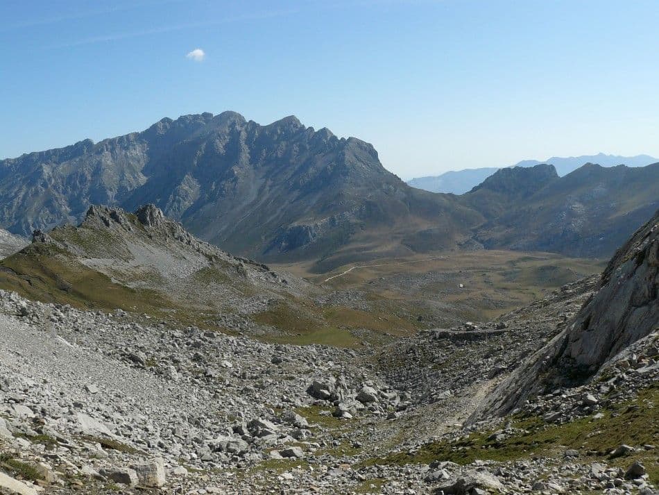 Picos-09-Ann-Cayet-fuenta-de-7-Custom