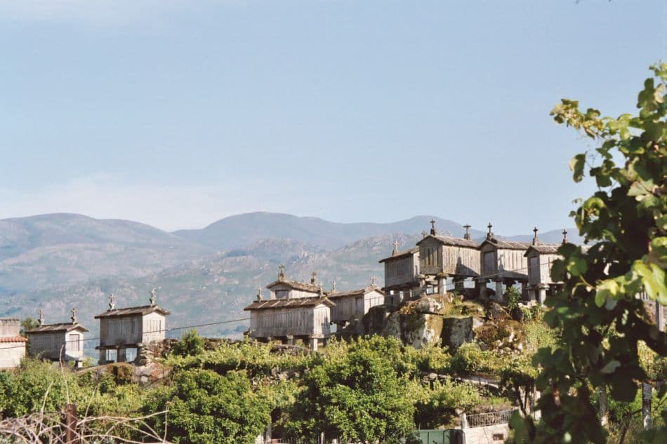 Minho-07-Evita-Dhaenens-espigueros-sooja-mt-berg_export_w950