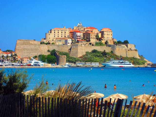 citadelle-de-calvi-fotos-agent-corsica-aventure-w950