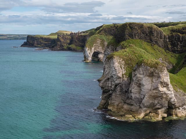 White Rocks And Dunluce Castle Master Foto's Contentpool NI W950