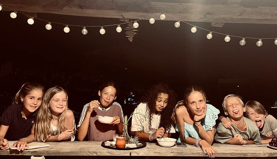 Nono Ban Kind Groep 2025 Agent Yugo Yugo W950