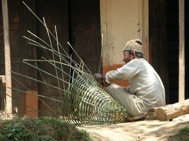 np5cna-joker_np_a_k_-kathmanduvallei_2005_lucas_marc_ktm280_marc-lucas_w950