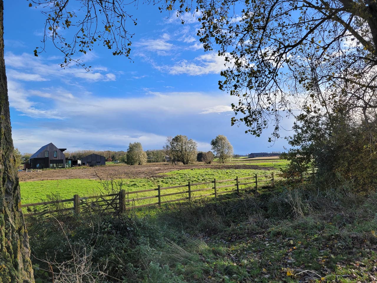 20231107 143824 Caja GR W1280