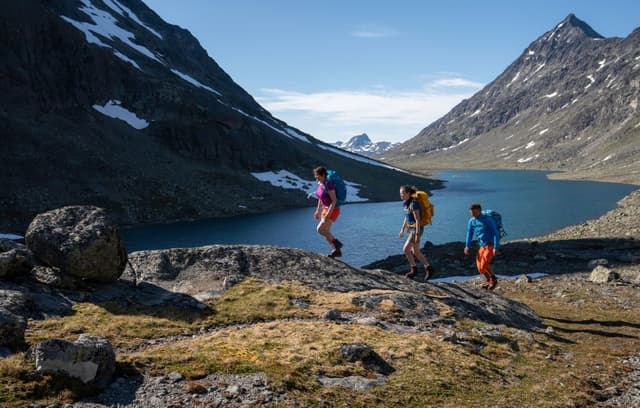 Svartdalen-Photo-by-Yngve-Ask-3_export