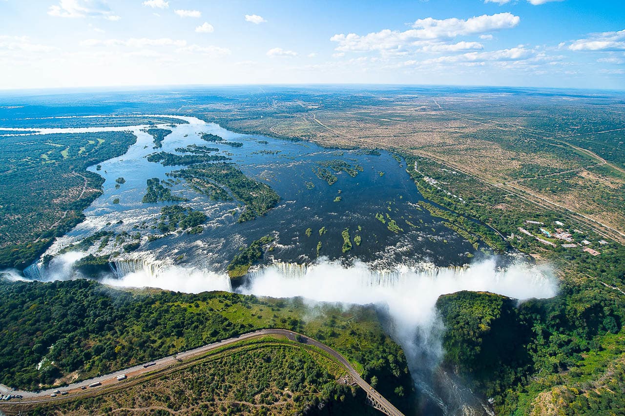 Sunways (Agent) Sunway Zambia Victoria Falls 0729 Bruce Taylor