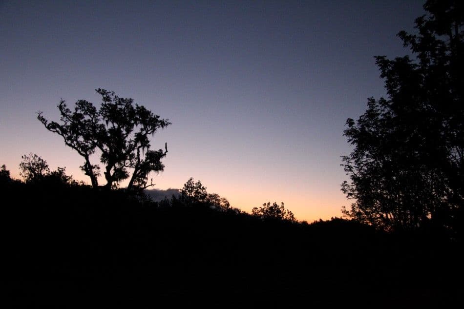 Zonsondergang-nabij-Rinjani-Lombok-Avontuur-en-Lombok-te-voet-Custom