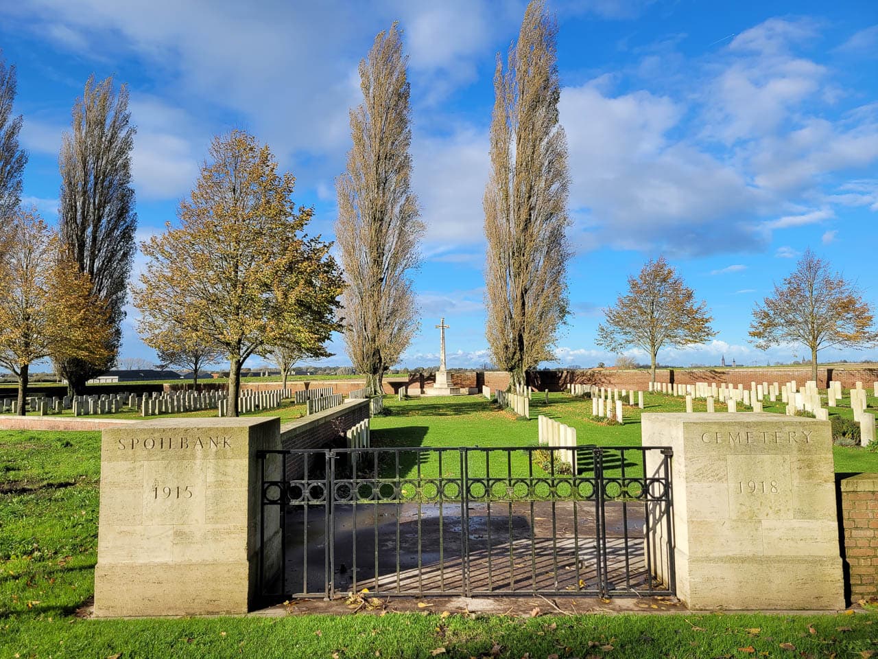 20231107 130601 Caja GR W1280