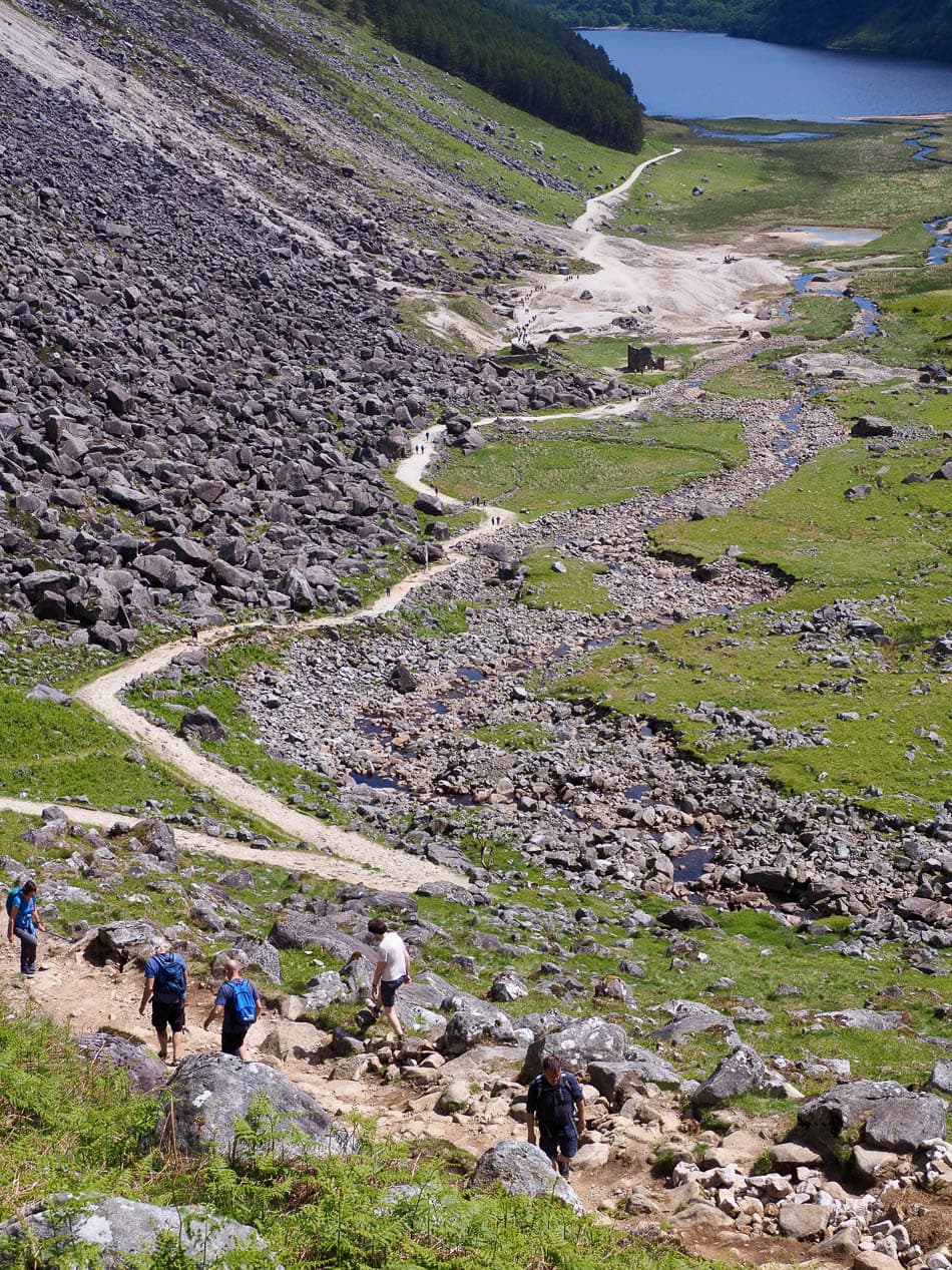 Glendalough Valley VIII Sophie Luc Anna Tom De Borger W950