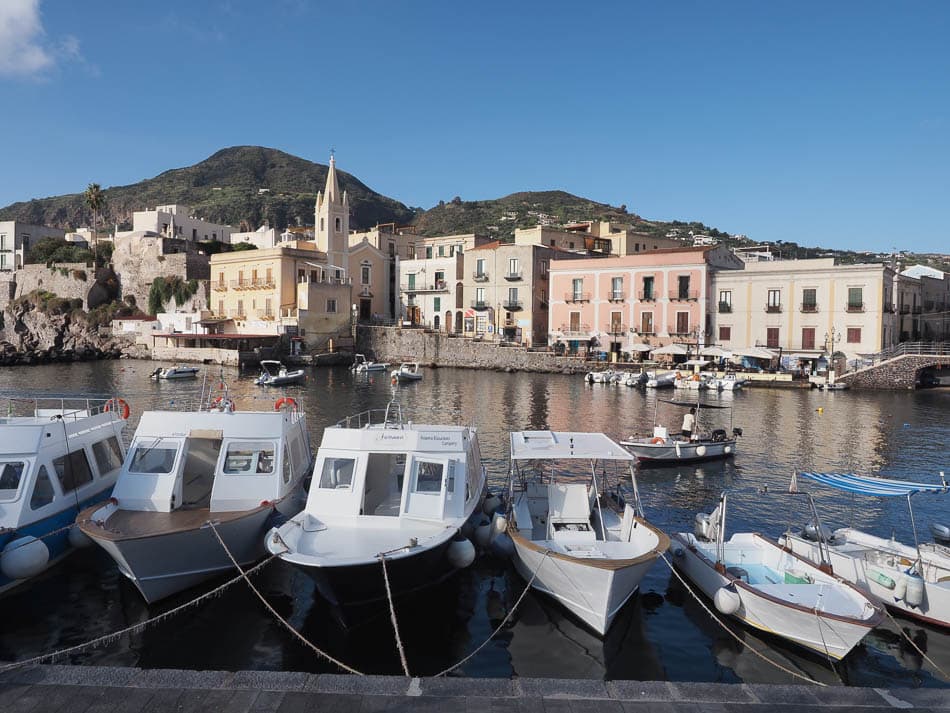 2022-10-12-09-28-39-wandelvakantie-eolische-eilanden-2022-em1_p10121811_jan-dhaen_w950