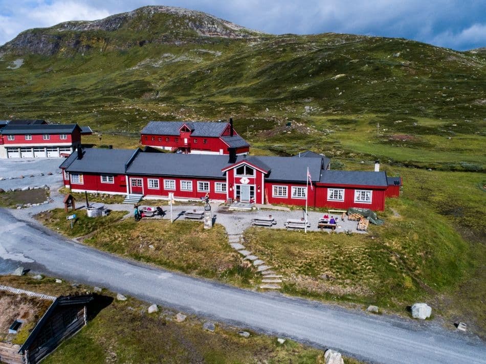 Gjendebu-Eidsbugarden-Photo-By-Yngve-Ask-Jotunheimen-Travel-1_export