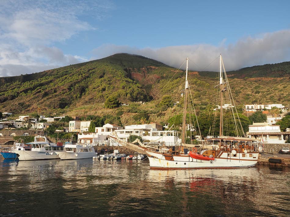 2022-10-11-07-48-29-wandelvakantie-eolische-eilanden-2022-em1_p10111365_jan-dhaen_w950