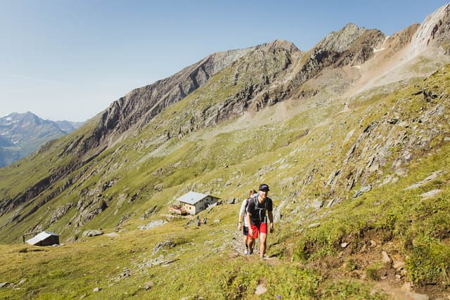 AT5VTA Eisseehütte TVB Osttirol Bachmann Elias Prägraten Am Großvenediger 2 Salzkammergut Touristik