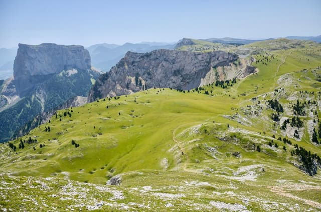 Le mont Aiguille depuis le Grand Veymont Matthieu Offredi_export_w950
