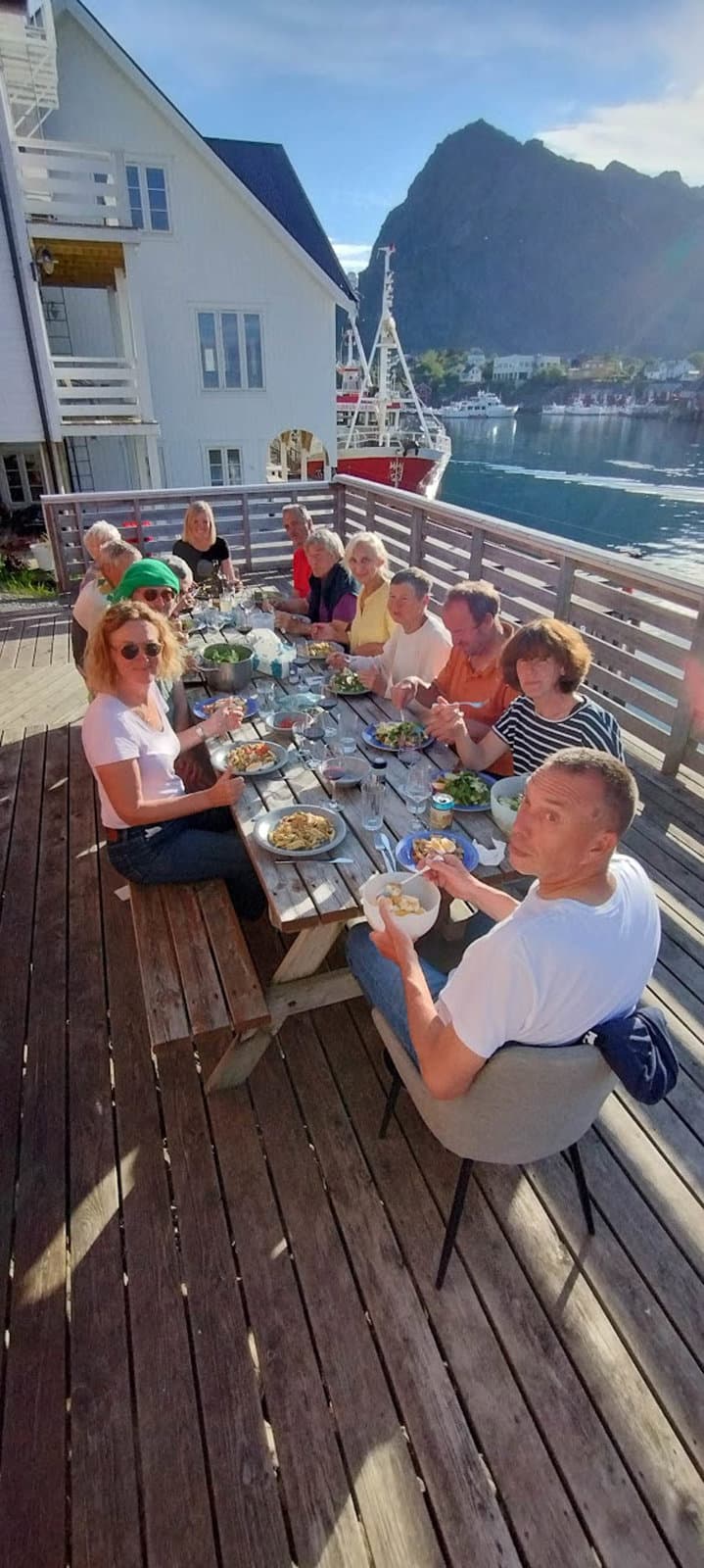 Lofoten Dinner On Terras IMG 20240618 195447267 HDR Selectie Joseph Cuvelier W950