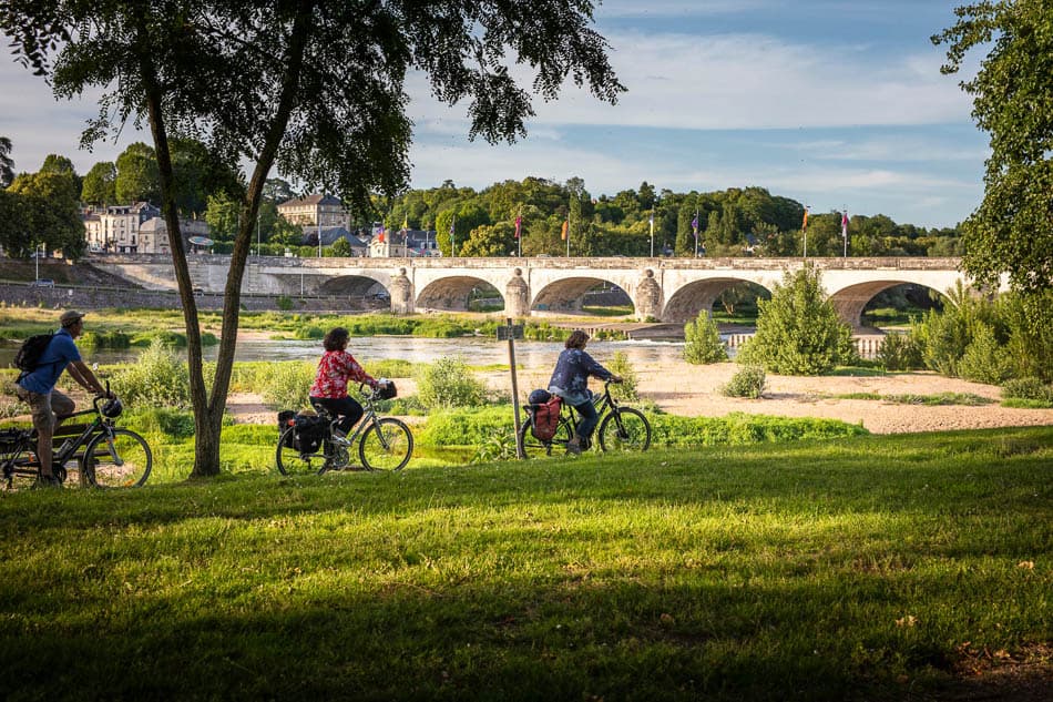 Tours AR 2439 Ddarrault Crtcentrevaldeloire FR6LRA Safran W950