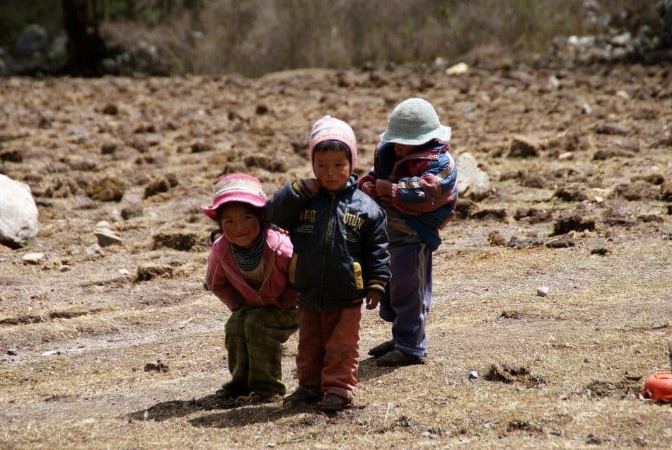 Peru-Bol-12-Lieve-Van-Isacker-Peruviaanse-kinderen-Custom